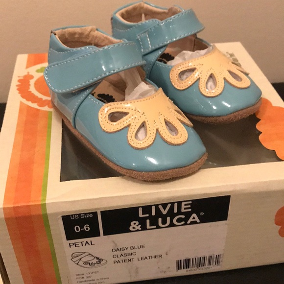 Livie & Luca Petal Daisy Blue Patent Leather Shoes - Picture 4 of 4